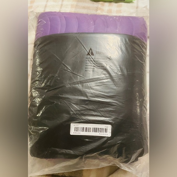 NWT 5 Auto Seat-cover Set- Full Equipped with Directions, Hardware & all 5 Seats - Picture 14 of 15